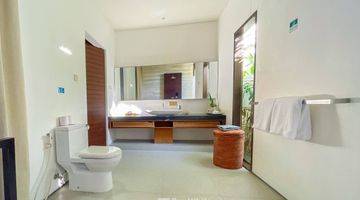 Gambar 4 2 Bedrooms Freehold Villa in Batu Belig, Seminyak, Bali