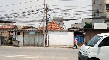 Gambar 5 Rumah Tua di Teluk Gong Raya, Jakarta Utara Hitung Tanah