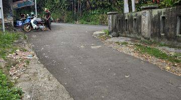 Gambar 5 Tanah Luas di Dekat Air Terjun Curug Nangka Bogor