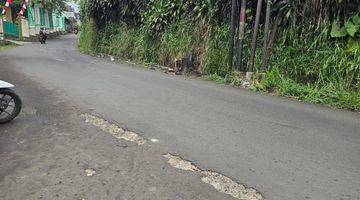 Gambar 2 Tanah Luas di Dekat Air Terjun Curug Nangka Bogor