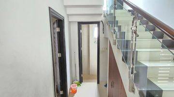 Gambar 3 Rumah Full Furnished di Taman Telaga Golf BSD