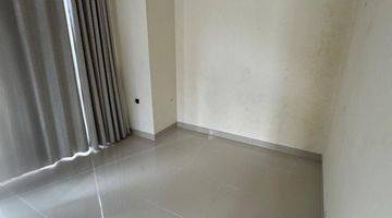 Gambar 5 Dijual Rumah Thomson (hook), Dekat Kolam Renang