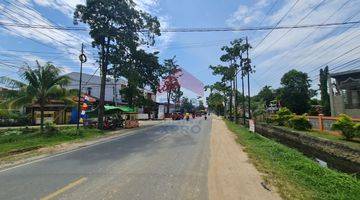 Gambar 3 Rumah Tepi Jalan Besar Bambang Ismoyo, Kota Singkawang