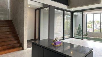 Gambar 4 Rumah Strategis Luxurious Modern Private Townhouse di Kemang