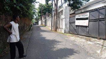 Gambar 1 Rumah di Kemang Hitung Tanah Saja Jarang Ada