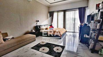 Gambar 3 Rumah Cantik Modern Siap Huni di Menteng Bintaro