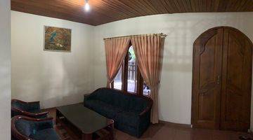 Gambar 5 House For Sale In Kebayoran Area, Classic And Quite Area