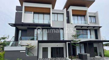 Gambar 1 Rumah Bagus 3 Lantai di Gading Serpong Tangerang