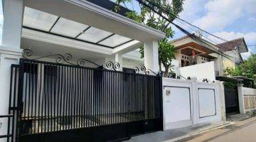 Gambar 1 Brand New Rumah Bagus American Classic Design Di Cipete Jakarta Selatan