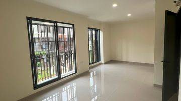 Gambar 2 Rumah Cluster Leonora Termurah, Symphonia Gading Serpong, Rumah Baru, 3 Lantai, Konsep Attic, Dekat Club House, Turun Harga