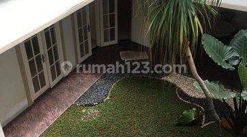 Gambar 4 Rumah Tinggal Disewakan Tipe 5 BR Senayan Jakarta Selatan