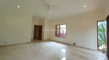 Gambar 4 Rumah Tinggal Disewakan Tipe 5 BR Cipete Jakarta Selatan