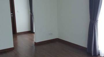 Gambar 2 Apartemen The Kensington Royal Suites Summarecon Klp Gdg 4bed Room