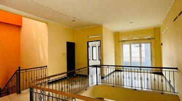 Gambar 4 Turun Harga Rumah Hook Semi Furnished Di Tebet Timur