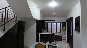 Gambar 1 Disewakan Rumah 2 Lantai, Furnished Di Kencana Loka