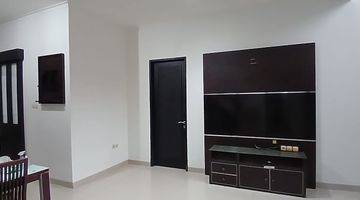 Gambar 4 Disewakan Rumah 2 Lantai, Furnished Di Kencana Loka