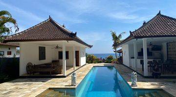 Gambar 3 Beach Front Villa .