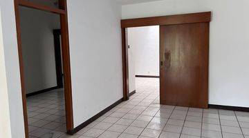 Gambar 1 Rumah 2 Lantai Bagus Unfurnished SHM di Kopo Elok , Bandung