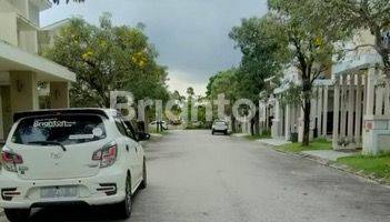 Gambar 5 Rumah 2 Lantai Siap Huni di orchard Park, Batam Centre