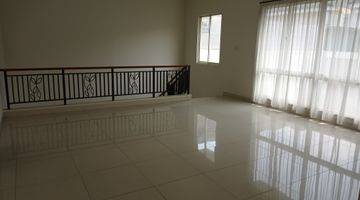 Gambar 1 Dijual rumah di Goldfinch, Gading serpong, L13.5, di row utama cluster