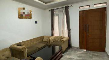 Gambar 5 Rumah Bagus Semi Furnished SHM di Serpong Garden 1, Tangerang Selatan. Sal