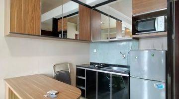 Gambar 2 Disewakan 2BR Furnish Bagus Lt. Tinggi Apt. Royal Mediterania