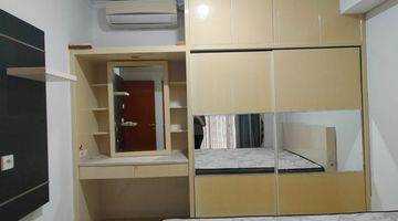 Gambar 4 Disewakan 2BR Furnish Lantai Rendah Apt. Royal Mediterania Garden