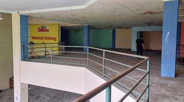 Gambar 3 Dijual Ex Supermarket di Jalan Raya Gatot Subroto, Tangerang