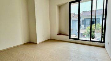 Gambar 4 Dijual Cepat Rumah Di Neo Catalonia Bsd