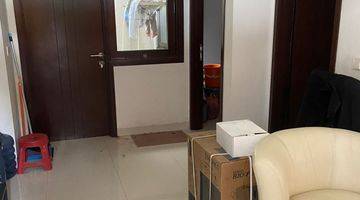 tampak depan dijual murah bu rumah regentwon