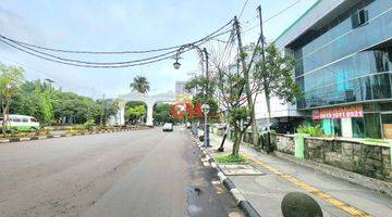 Gambar 4 Gedung 3 Lantai + Rooftop Di Riau Raya - Bandung Pusat