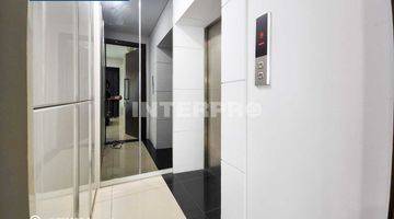 Gambar 3 Apartement St. Moritz - Ambassador Suite 3 BR Furnished