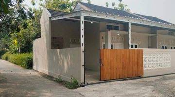 Gambar 1 Jual Rumah Siap Huni Desain Modern 400 Jtan di Utara Pasar Godean