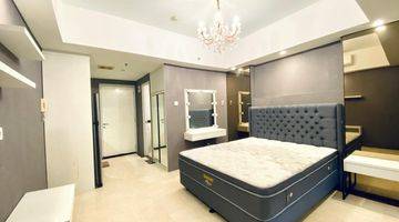 Gambar 4 Apat Apartemen Altiz Furnished View Swimming pool