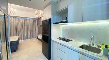 Gambar 5 Apat Apartemen Altiz Furnished View Swimming pool