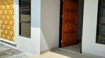 tampak depan rumah dijual murah utara pasar
