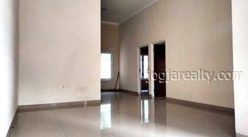 ruang tamu rumah dijual murah di ngaglik