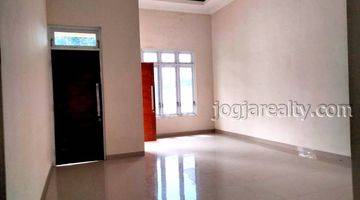 ruang tamu rumah dijual murah di ngaglik
