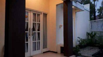 Gambar 5 Rumah 2 Lantai Bagus Semi Furnished di Central Park Wiguna, Surabaya