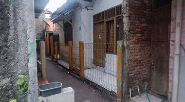 Gambar 1 Rumah Di Jalan Pasar Inpres Jakarta Selatan Shm