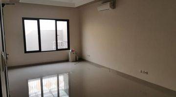 Gambar 4 Ruko Bagus Renovasi 3 Lantai Full Furnish Serpong Murah 