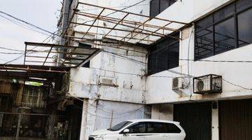 tampak depan ruko siap pakai kondisi rapih
