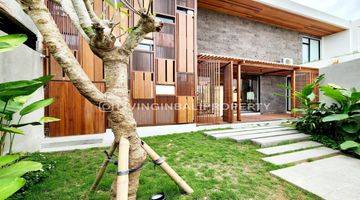 Gambar 1 BRAND NEW LUXURY 4 BEDROOMS VILLA WITH RICE FIELD VIEW AT CANGGU