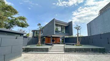 Gambar 1 Brand New Modern Luxury 5 Bedrooms Villa Near From The Beach