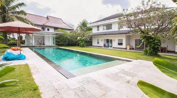 Gambar 3 Luxury 3 Bedrooms Villa With Ricefield View At Umalas