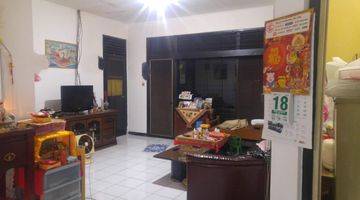 Gambar 3 Dijual Rumah di Kebayoran Lama. Lokasi Sangat Strategis Dari Mall, Stasiun Kebayoran Lama Maupun Pasar Mayestik. 