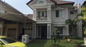 Gambar 1  Rumah Model Clasic di Vbr 3 Pakuwon Indah Semi Furnished Yg Nempel