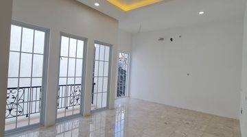 Gambar 5 Dijual Rumah Kamojang Residence Jakarta Timur 3 Lantai Furnish