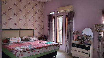 Gambar 3 Dijual Rumah Hook Semi Furnish di Singgasana