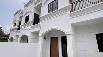 Gambar 1 Rumah modern Classic akses jln 2 mobil best area jagakarsa